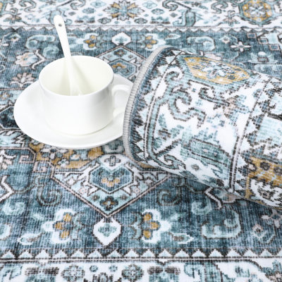 Shiann Washable Oriental Indoor Rug