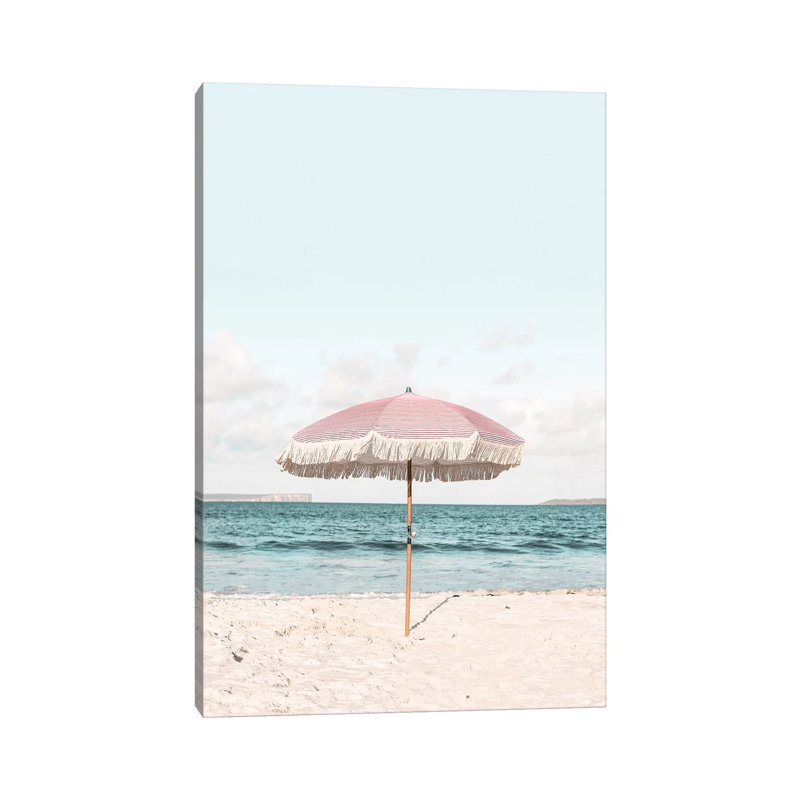 «Pink Umbrella» par Sissi et Seb - photographie sur toile tendue, H 26 po x l 18 po x 1,5 po