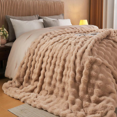 Reversible Faux Rabbit Fur Throw Blanket, Cozy Plush Bubble Fleece Blanket for Couch, Luxury Cute Cozy Furry Blanket for Bed, Mother's Day Cozy Gifts, 50" x 60".