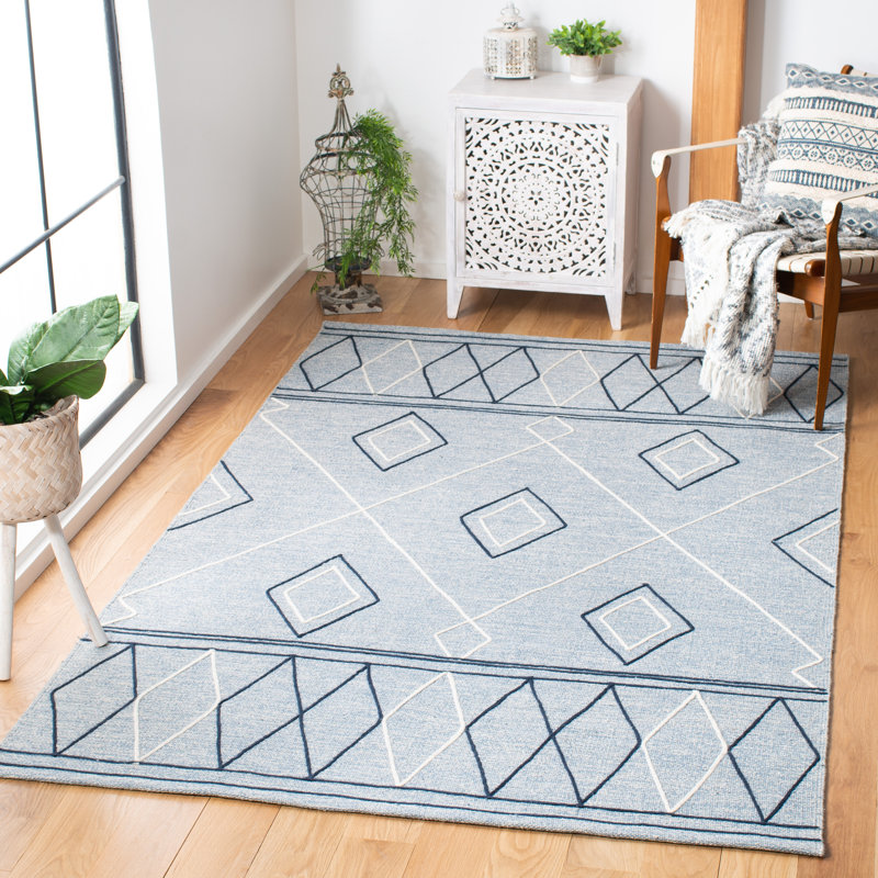 Irina Hand Woven Cotton/Wool Geometric Rug in Light Blue, Rectangle 4' x 6'