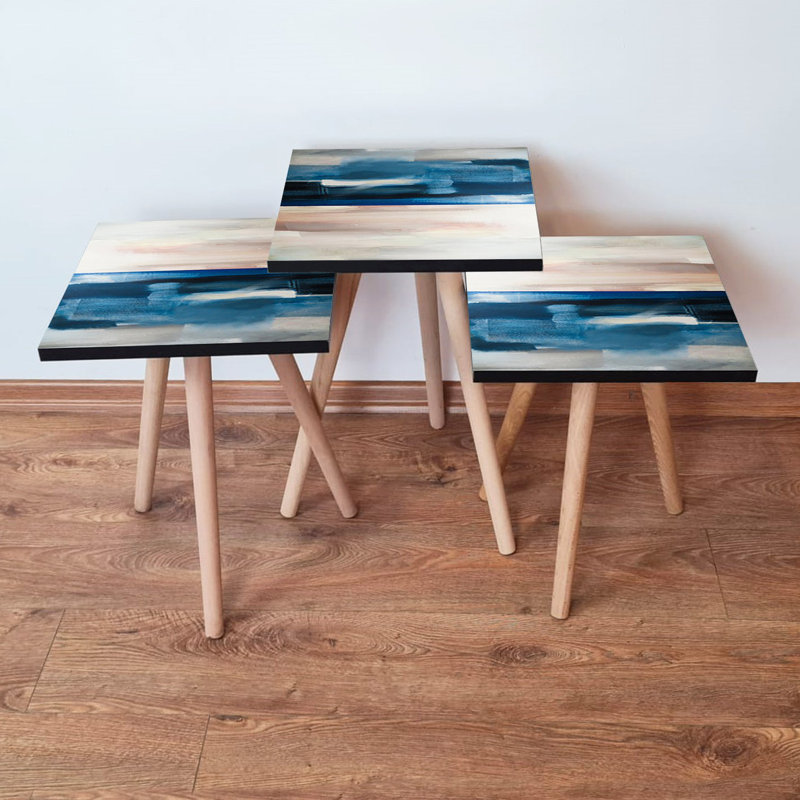Ensemble de 3 tables gigognes élégantes, motif abstrait bleu marine et blanc | 100% panneau de fibres à densité moyenne avec pieds en bois de hêtre | Grand: 13,8 po x 20,5 po x 13,8 po, moyen: 13,8 po x 18,5 po x 13,8 po, petit: 13,8 po x 16,5 po x 13,8 po | Parfait pour le salon et la décoration moderne