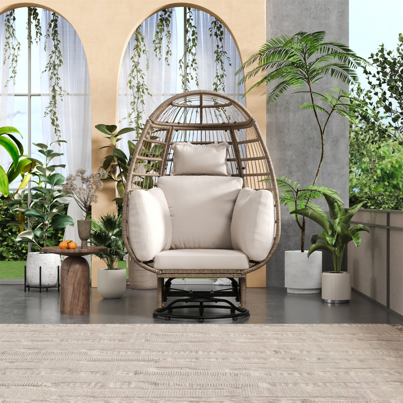 Chaise pivotante d'extérieur avec coussins, Naturel / Beige