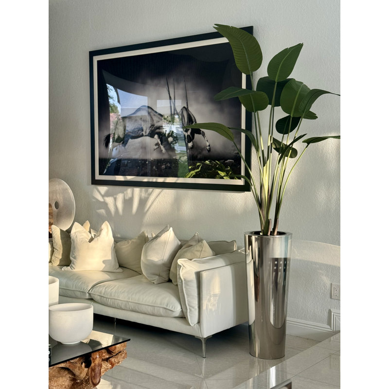 Faux pin en pot de fleurs en métal, H 96 po x l 40 po x P 24 po, Argent