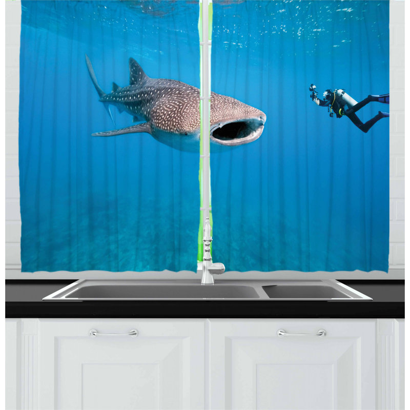 Pointed Kitchen Curtain