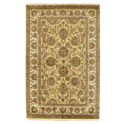 Hand Knotted Wool Oriental Area Rug in Gold And Ivory