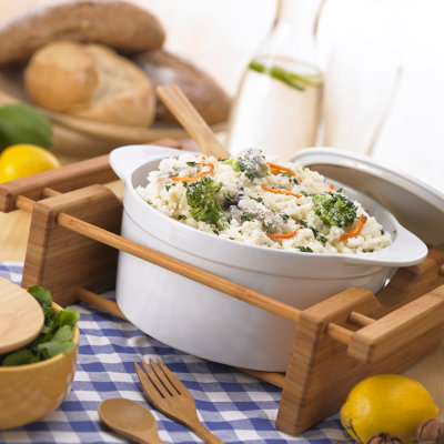 Plat de cuisson en grès avec support en bambou Bay Isle Home Herschel