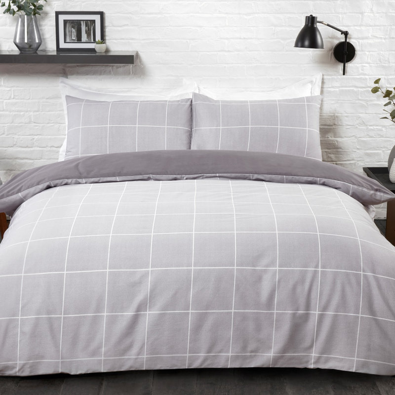 Bianco Classic Polyester Chequered Duvet Cover Set with Pillowcases, Kingsize - 2 Standard Pillowcases