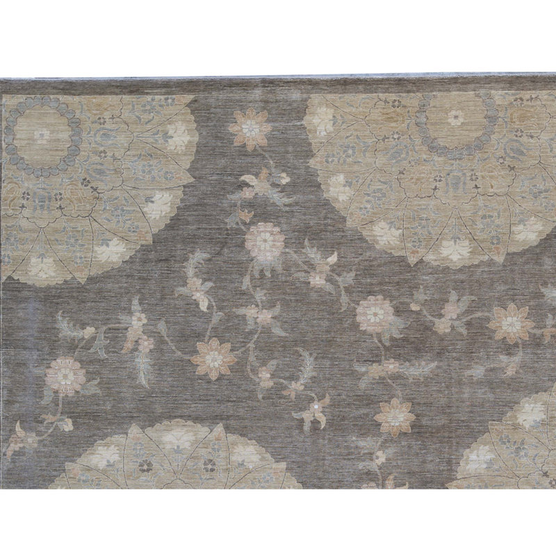 Tapis gris et ivoire noué à la main de haute qualité