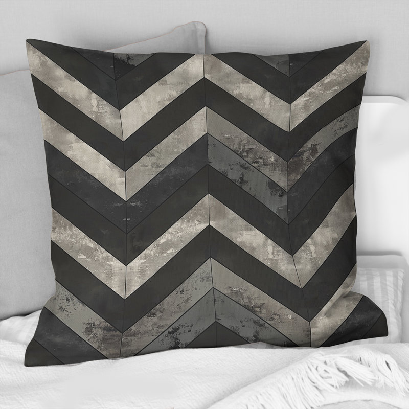 Coussin décoratif gris à motif de chevrons dynamiques III, H 18 po x l 18 po