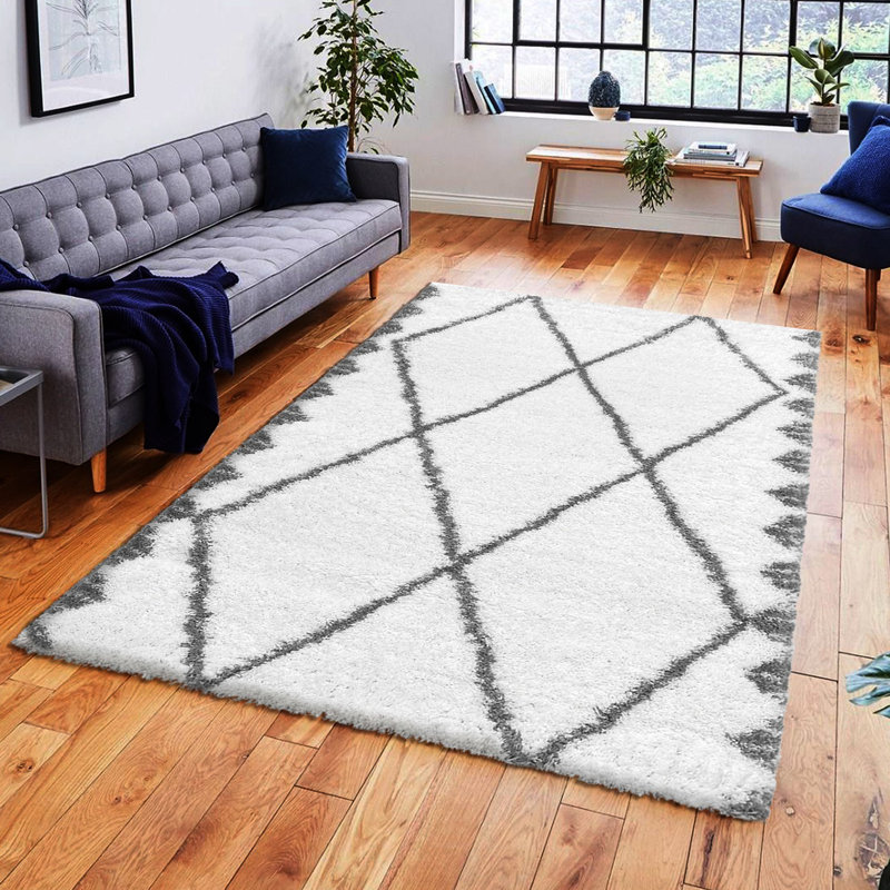 Tapis géométrique tissé à plat en polypropylène blanc / gris Savanna, Tapis de couloir 2 pi 7 po x 9 pi 10 po