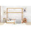 Lit simple en bois