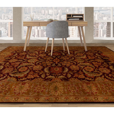 Tapis rouge et or noué à la main de haute qualité