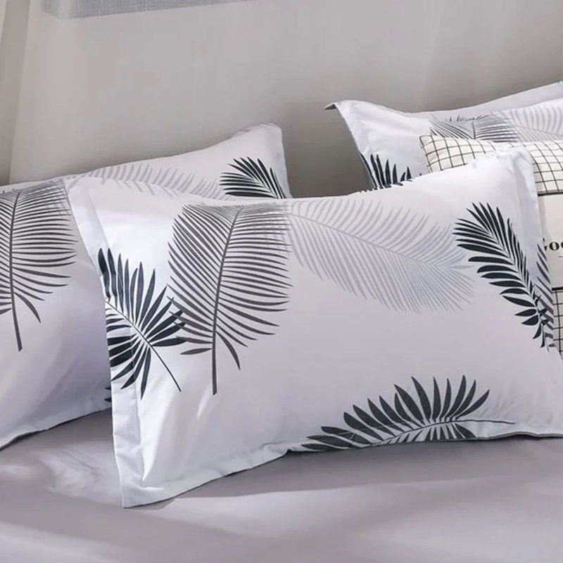 250TC Brushed Microfiber Duvet Cover Set with Pillowcases (3 in 1), Black/White Paisley