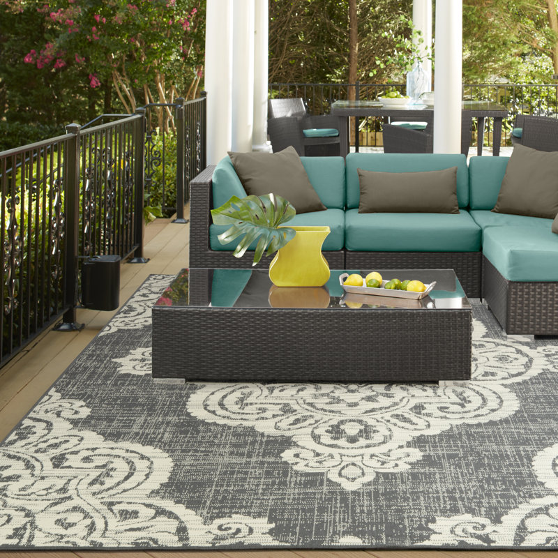 Junor Oriental Indoor / Outdoor Rug, Rectangle 5'3" x 7'6"