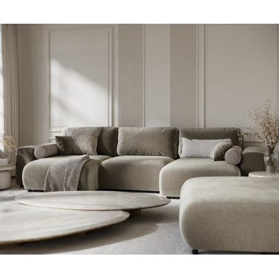 Six-seater panoramic sofa