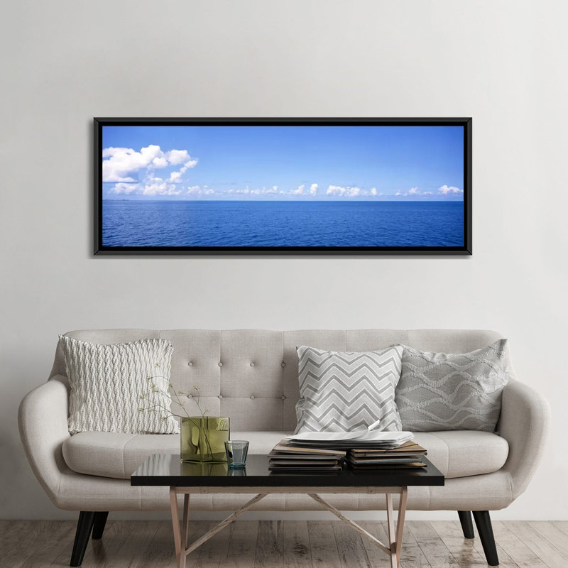 «Cloudy Seascape, Atlantic Ocean, Bermuda» par Panoramic Images - reproduction d'art sur toile tendue, Toile avec cadre noir