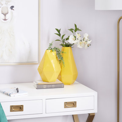 2 Piece Metal Table Vase Set