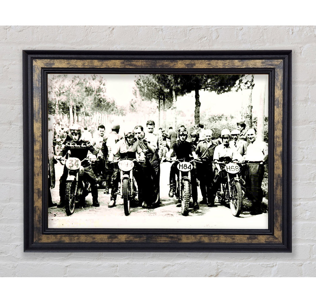 Vintage Motorcross Before The Gun - Einzelner Bilderrahmen Kunstdrucke