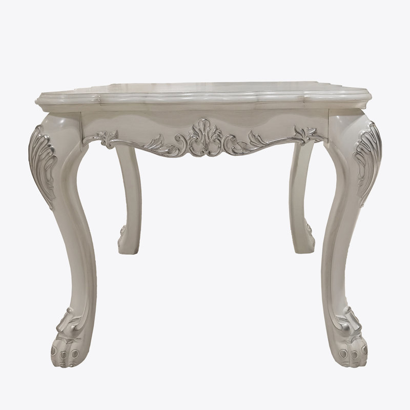 Table de bout avec pattes dorées