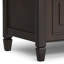 Petit banc de rangement en bois massif Connaught de 30 po de largeur et armoire de rangement de 40 po de largeur en brun châtaignier foncé