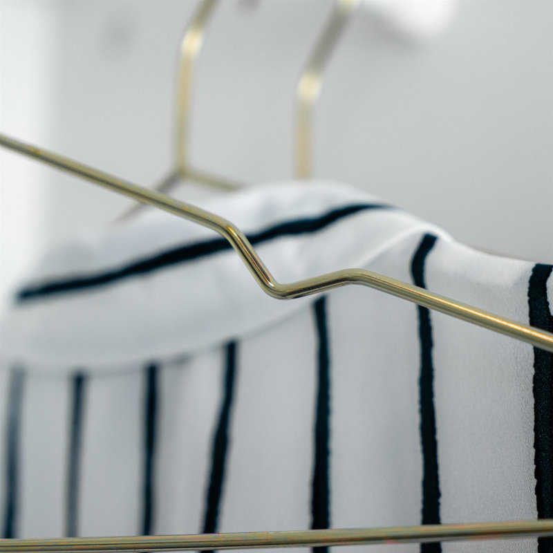 Harbour Housewares - Metal Children's Clothes Hangers