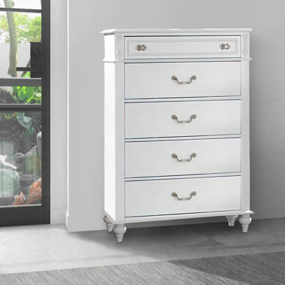 Commode en bois massif à 5 tiroirs Kvion