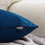 (Couvertures avec insertions) Ensemble de deux coussins décoratifs de 18 po ou 20 po-67973622-67973619-23327424