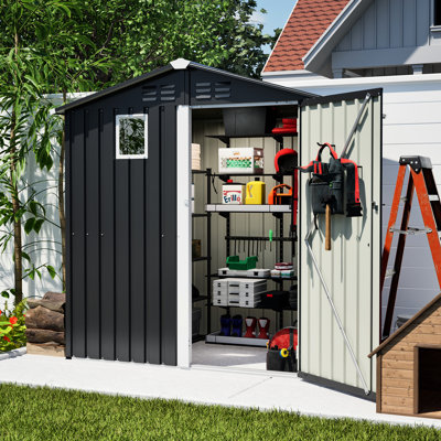 Remise de rangement extérieure en métal noir 6 pi x 4 pi, coffre à outils utilitaire pour patio de jardin, avec serrure et fenêtre transparente, grande capacité, rangement rapide sur la pelouse, espace de porte verrouillable, espace facile
