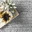Tapis bleu clair en laine / coton tressé à la main Dalaigh-608915550