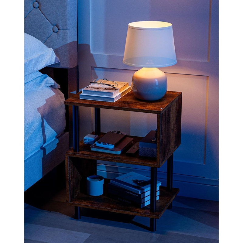 Table d'appoint, table de bout et table de chevet à 3 niveaux rustique brun avec tablettes de rangement en bois et structure en métal robuste pour le salon, la chambre à coucher et les petits espaces