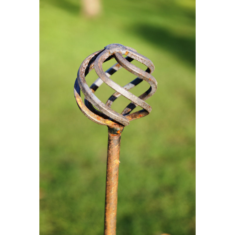 Jonason Metal Abstract Garden Stake, 121.9cm H x 0.6cm W x 0.6cm D