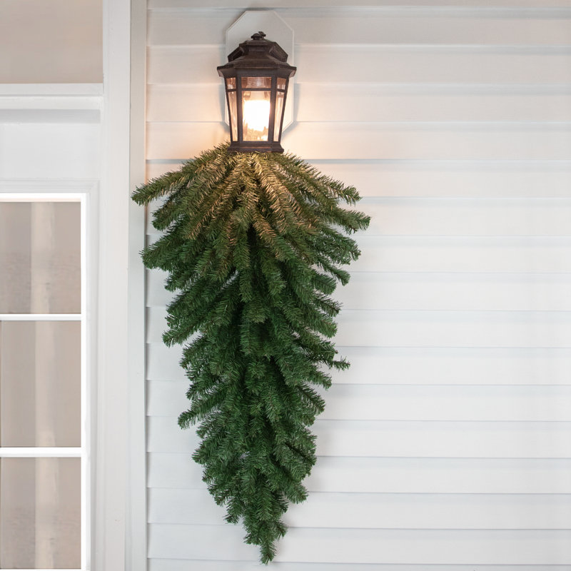 Pine Artificial Teardrop Christmas Swag - Unlit, 3' 5" L, Green