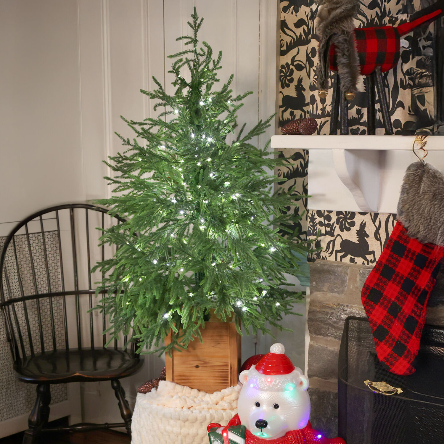 Potted 4' Pre-Lit Tree