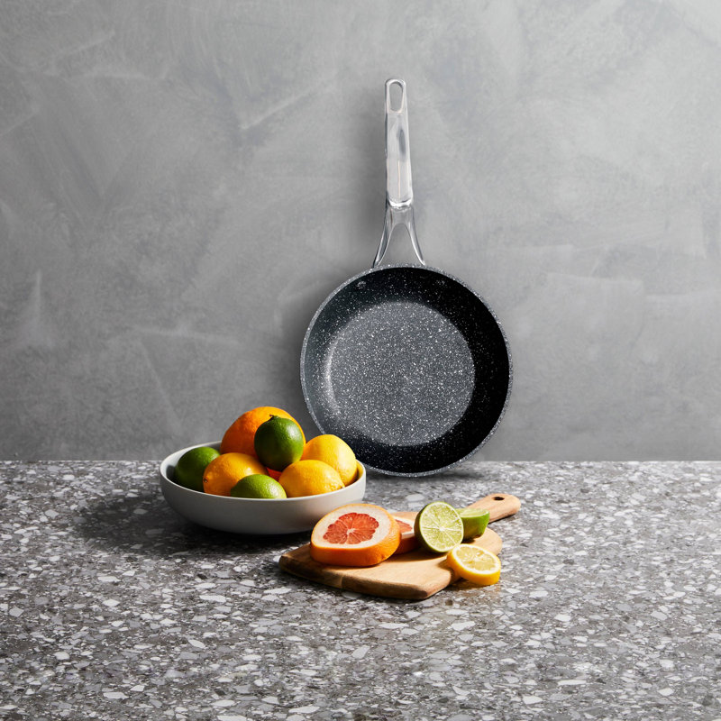 Cuisine::pro® IRONROC Frypan 8", 8.1496"