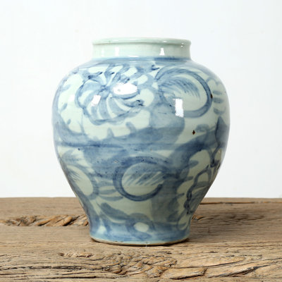 Albertus Porcelain Table Vase
