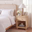Table de chevet élégante en rotin de l 22,1 po Elegant Willow pour rangement et décoration de chambre à coucher