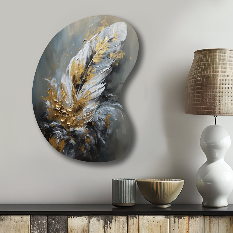 Yara - Décoration murale asymétrique en métal et plumes glamour, sculpture murale en métal de forme unique, H 31 po x l 22 po
