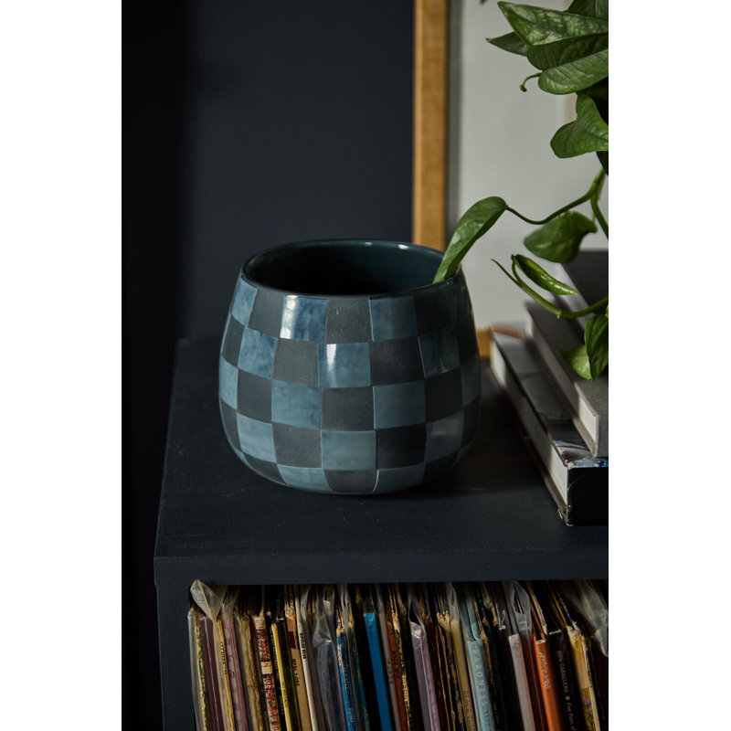 Yeni Vase 6.25"x 5.5"