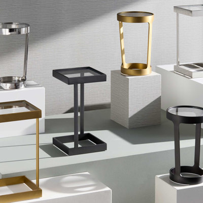 Dax Square Pull Up Table