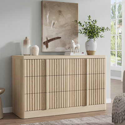 Commode pour chambre à coucher, commode moderne 6 tiroirs 47 po avec poignée en bois massif, profil courbé pour chambre à coucher, salon, couloir, chêne naturel