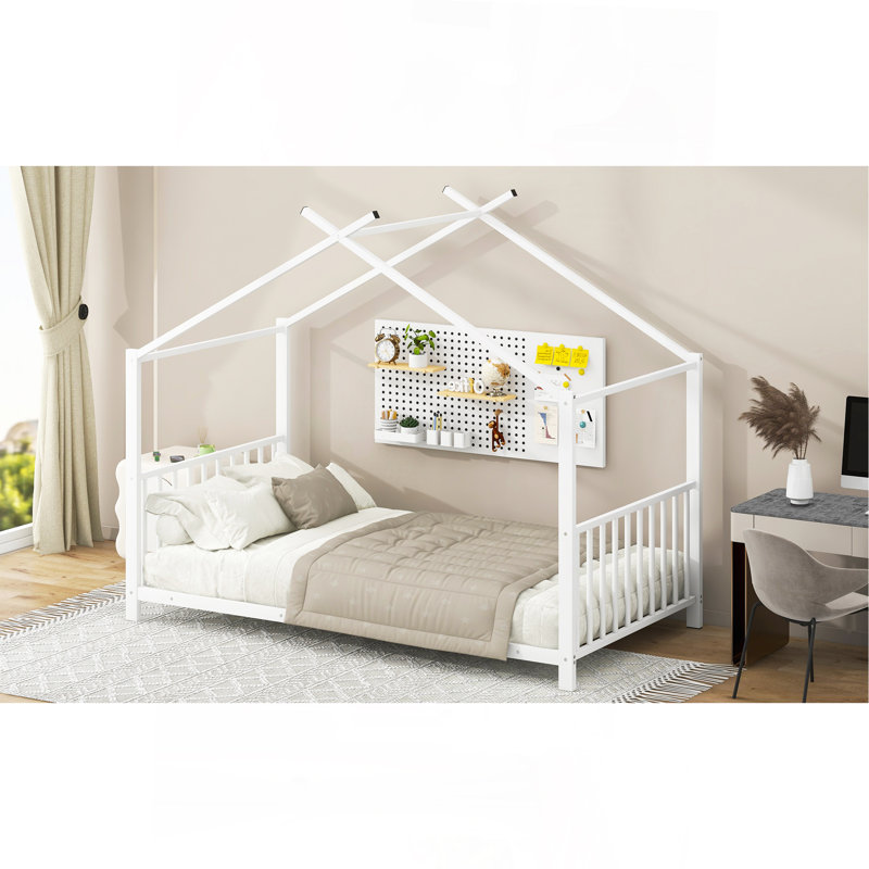 Lit plateforme simple en métal, blanc