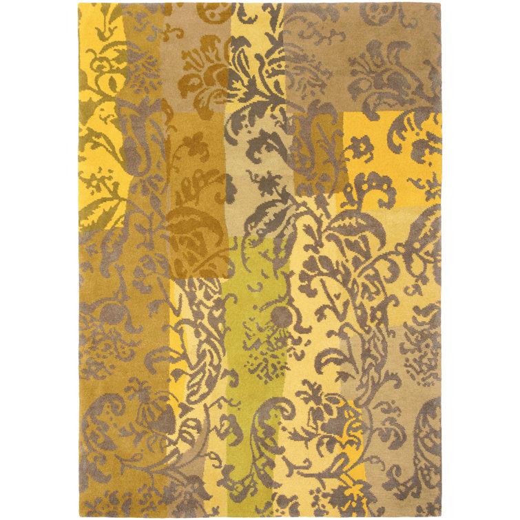 Kyah Wool Floral Area Rug in Beige/Tan