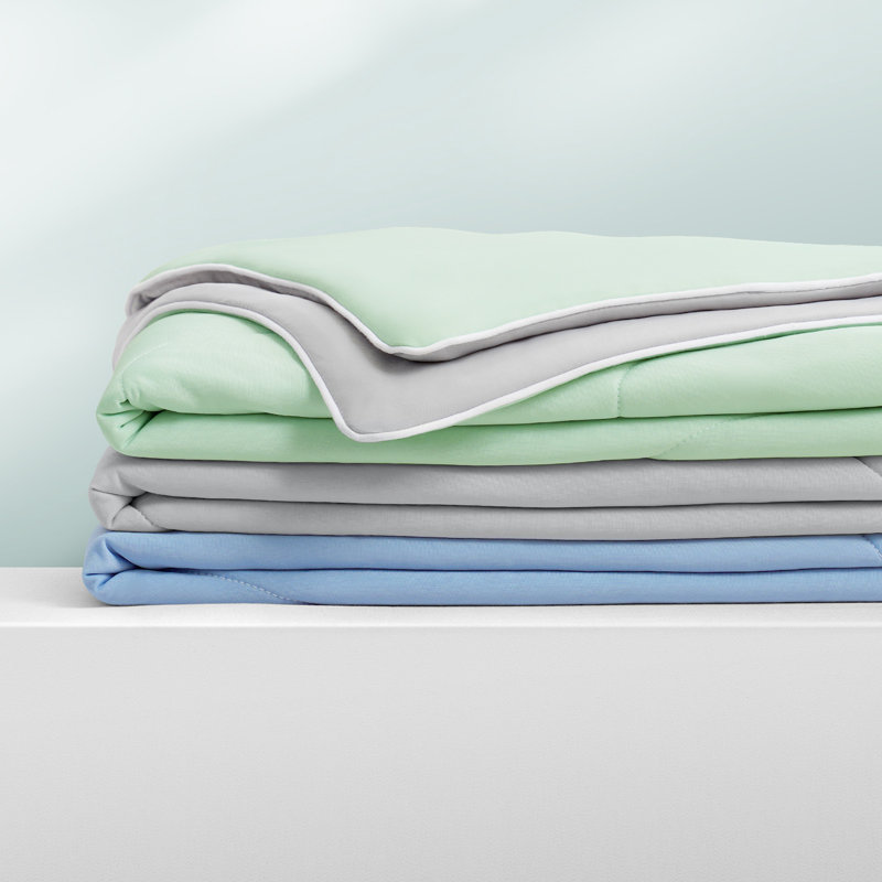 Double-Sided Cooling Comforter for Night Sweats Hot Sleepers, Machine Washable, Queen, Green