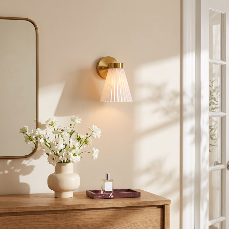1-Light Wall Sconce Aged Brass with Pleated White Linen Shade Modern Wall Light, Brass, White