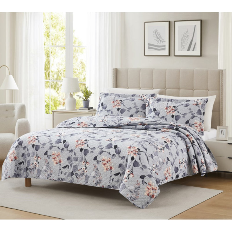 Mayfair Floral Quilt, King Quilt + 2 King Shams