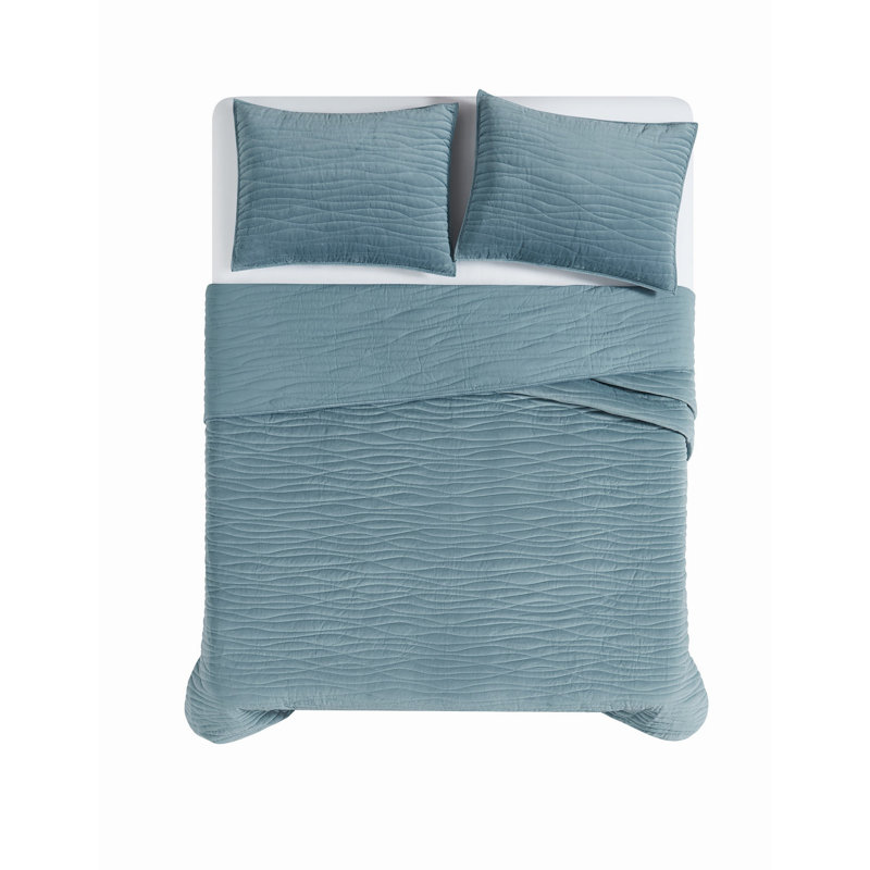 Royal Velvet Wavy Cotton Velvet Quilt Set, Queen Quilt + 2 Shams, Ivory