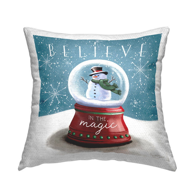 Coussin d'extérieur «Believe Snowglobe» par Elizabeth Tyndall
