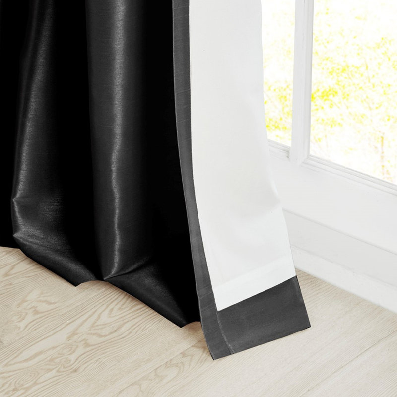 Panneau de rideau de fenêtre Twist Tab, L 50,13 po x L 84,07 po, Noir, noir, noir, noir