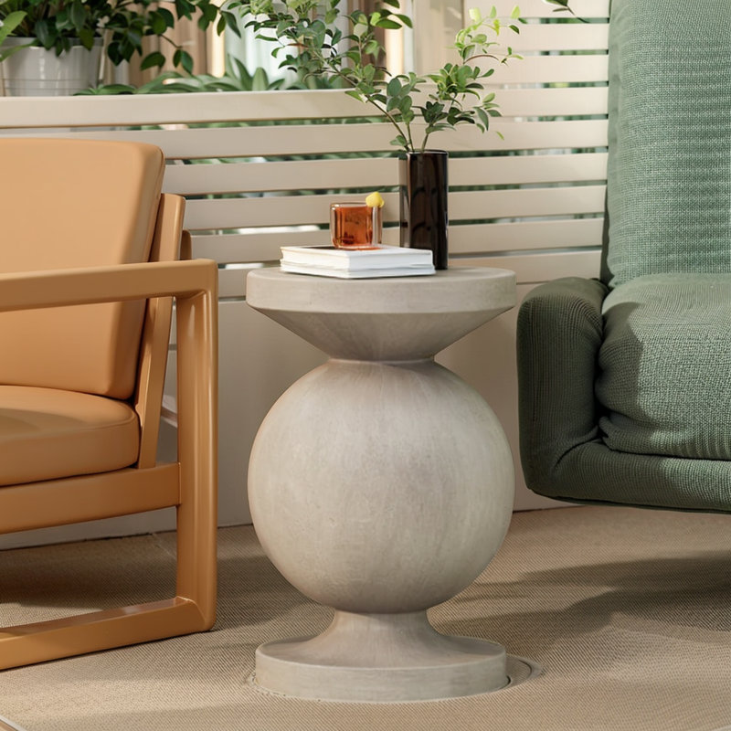 Table d'appoint d'extérieur en béton