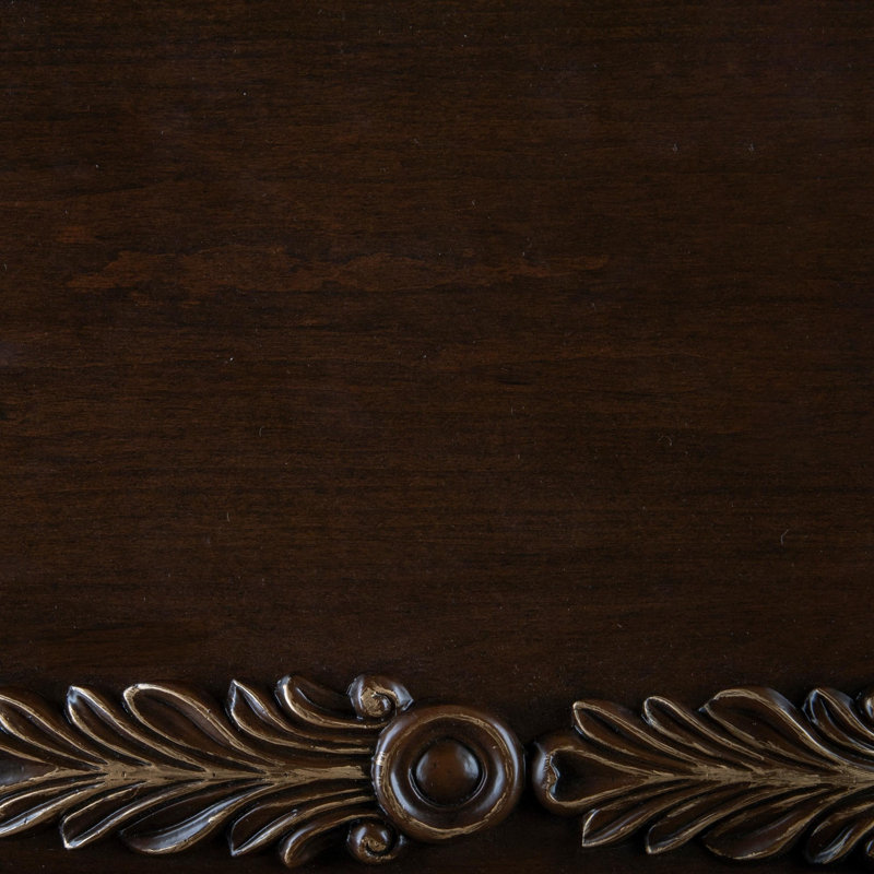 Chaise de luxe formelle traditionnelle